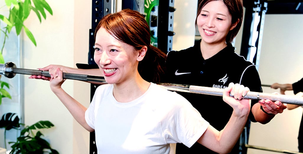 EAGLE BASEのトレーニング風景（女性×女性トレーナー）